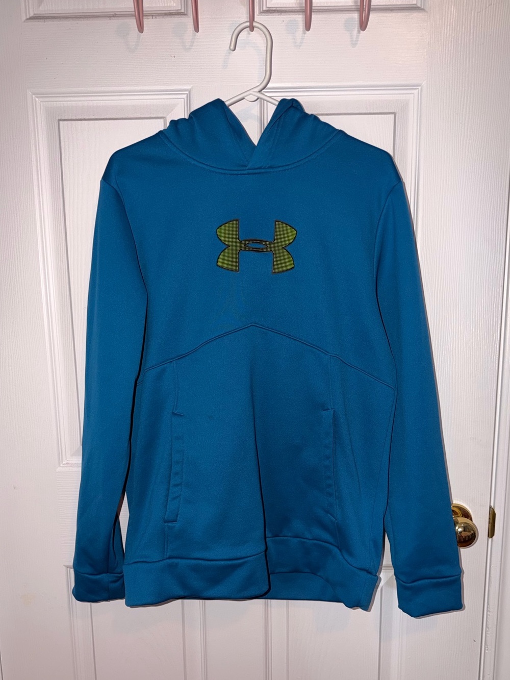 Under Armour Men’s Blue Hooded Performance Pullover with Olive Logo